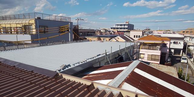 金属屋根の補修完了